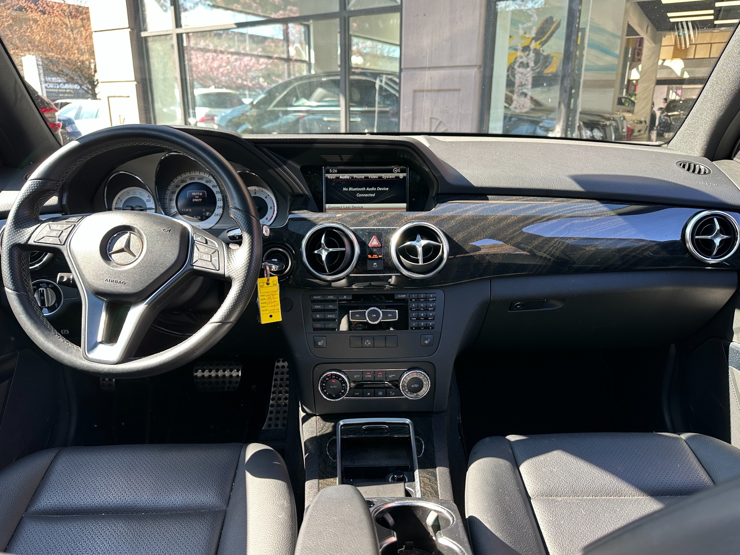 2015 Mercedes-Benz GLK250 - Image 10